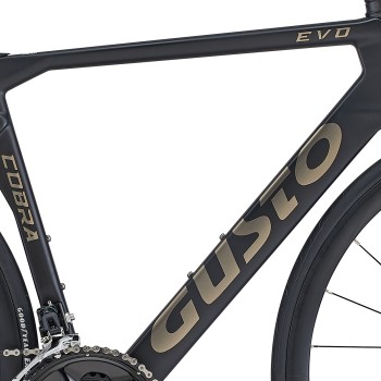 Gusto Cobra EVO Shimano 105 - Preto