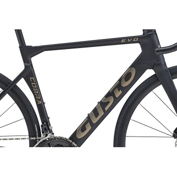 Gusto Cobra EVO Shimano 105 - Preto